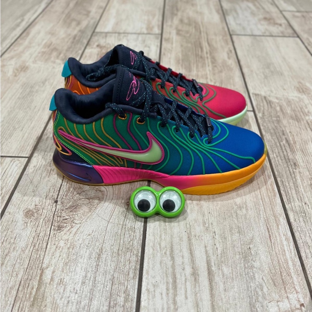 Nike LeBron James XXI 21